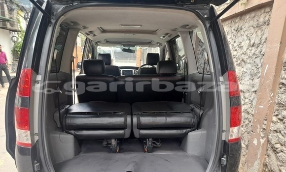 Buy Used 2005 Toyota Noah in Dhaka, Dhaka Buy Used 2005 Toyota Noah in Dhaka, Dhaka