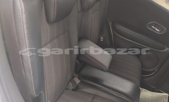 Buy Used 2014 Honda Vezel in Dhaka, Dhaka Buy Used 2014 Honda Vezel in Dhaka, Dhaka