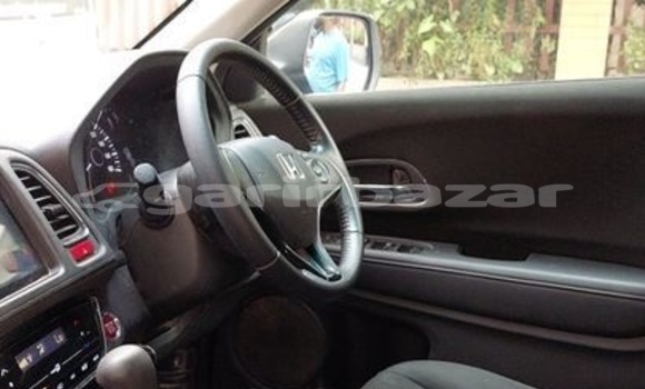 Buy Used 2016 Honda Vezel in Dhaka, Dhaka Buy Used 2016 Honda Vezel in Dhaka, Dhaka