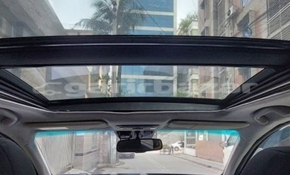 Buy Used 2016 Honda Vezel in Dhaka, Dhaka Buy Used 2016 Honda Vezel in Dhaka, Dhaka