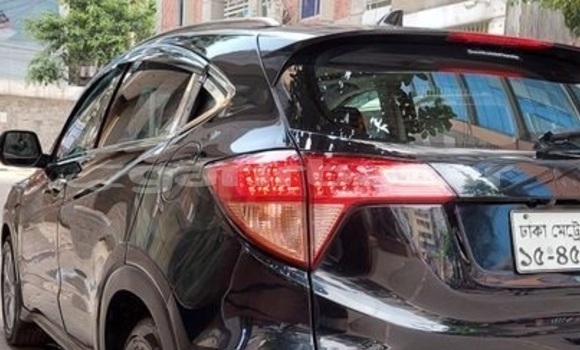 Buy Used 2016 Honda Vezel in Dhaka, Dhaka Buy Used 2016 Honda Vezel in Dhaka, Dhaka