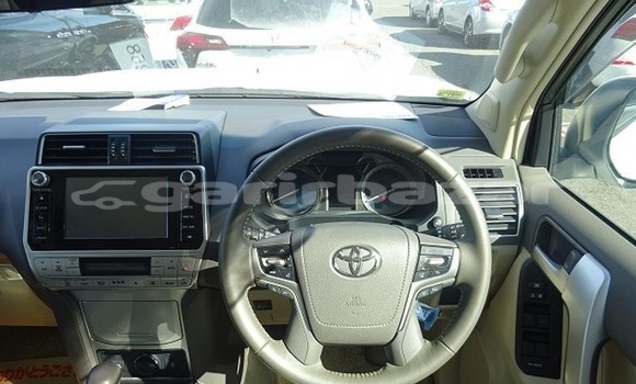 Buy Used 2017 Toyota Land Cruiser Prado in Dhaka, Dhaka Buy Used 2017 Toyota Land Cruiser Prado in Dhaka, Dhaka