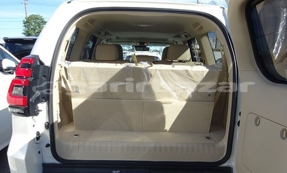 Buy Used 2017 Toyota Land Cruiser Prado in Dhaka, Dhaka Buy Used 2017 Toyota Land Cruiser Prado in Dhaka, Dhaka