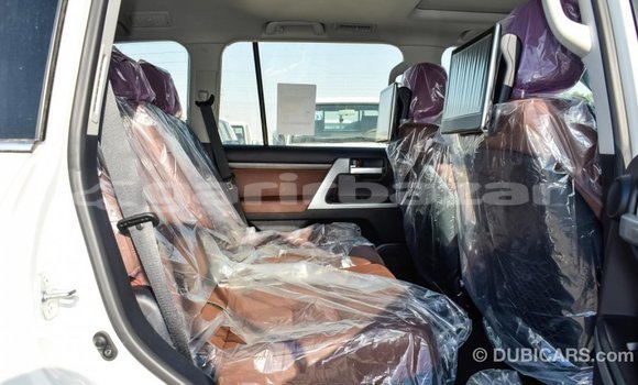 Buy Import 2019 Toyota Land Cruiser in Import - Dubai, Bandarban Buy Import 2019 Toyota Land Cruiser in Import - Dubai, Bandarban