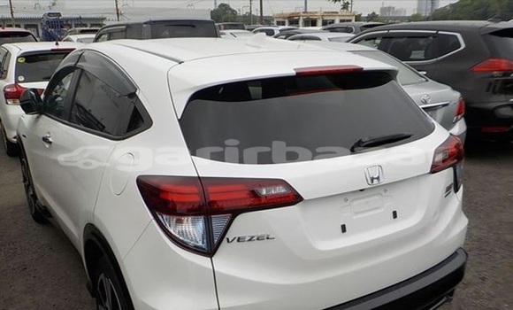 কেনা আমদানি Honda Vezel White গাড়ী মধ্যে ঢাকা মধ্যে Dhaka কেনা আমদানি Honda Vezel White গাড়ী মধ্যে ঢাকা মধ্যে Dhaka