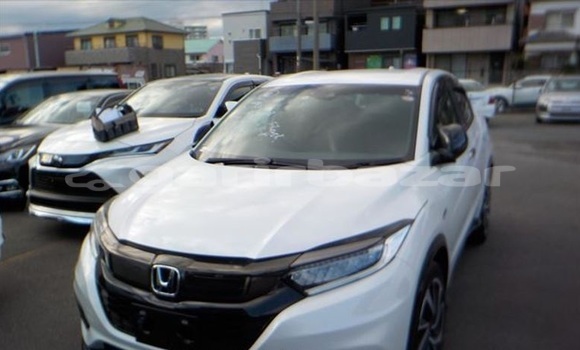 Buy Import 2018 Honda Vezel in Dhaka, Dhaka Buy Import 2018 Honda Vezel in Dhaka, Dhaka