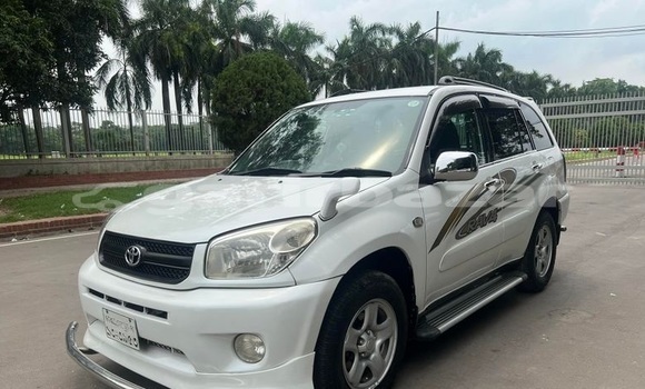Buy Used 2005 Toyota RAV4 in Dhaka, Dhaka Buy Used 2005 Toyota RAV4 in Dhaka, Dhaka