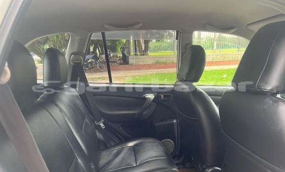 Buy Used 2005 Toyota RAV4 in Dhaka, Dhaka Buy Used 2005 Toyota RAV4 in Dhaka, Dhaka