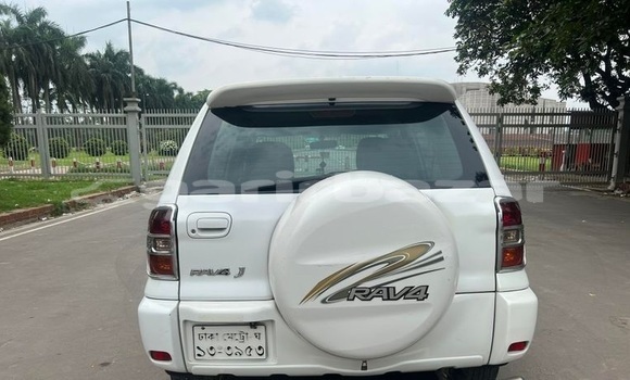 Buy Used 2005 Toyota RAV4 in Dhaka, Dhaka Buy Used 2005 Toyota RAV4 in Dhaka, Dhaka