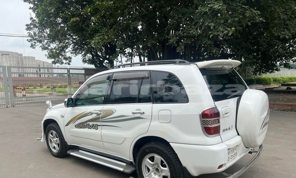 Buy Used 2005 Toyota RAV4 in Dhaka, Dhaka Buy Used 2005 Toyota RAV4 in Dhaka, Dhaka