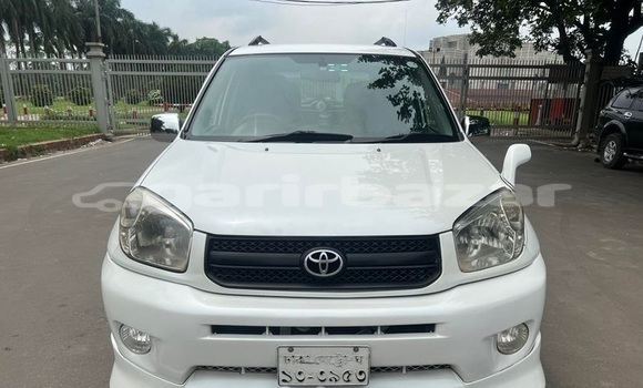 Buy Used 2005 Toyota RAV4 in Dhaka, Dhaka Buy Used 2005 Toyota RAV4 in Dhaka, Dhaka
