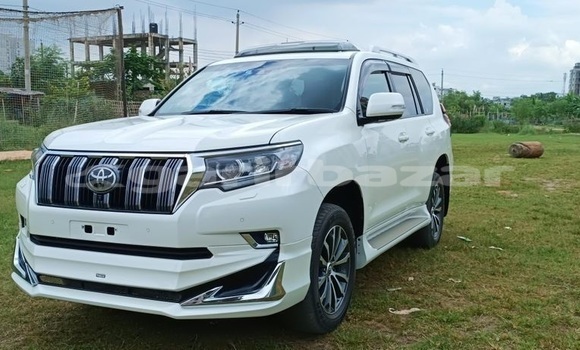 Buy Import 2018 Toyota Land Cruiser Prado in Dhaka, Dhaka Buy Import 2018 Toyota Land Cruiser Prado in Dhaka, Dhaka