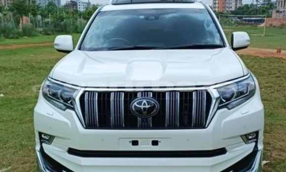 Buy Import 2018 Toyota Land Cruiser Prado in Dhaka, Dhaka Buy Import 2018 Toyota Land Cruiser Prado in Dhaka, Dhaka