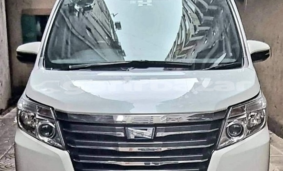 Buy Used 2014 Toyota Noah in Dhaka, Dhaka Buy Used 2014 Toyota Noah in Dhaka, Dhaka