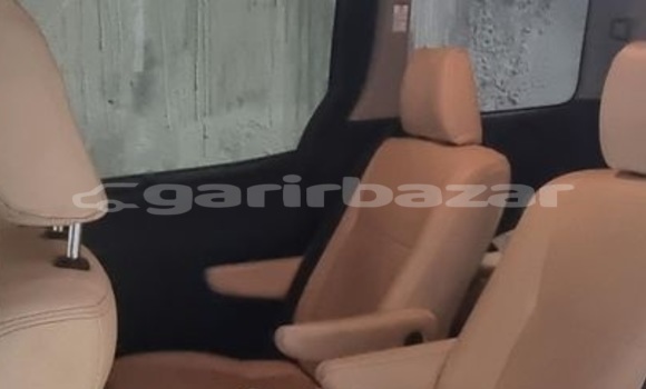 Buy Used 2014 Toyota Noah in Dhaka, Dhaka Buy Used 2014 Toyota Noah in Dhaka, Dhaka