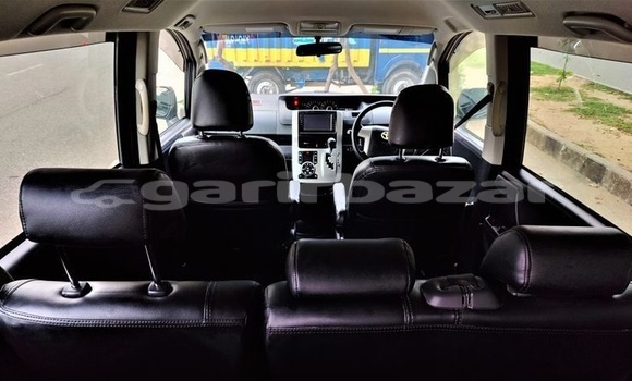 কেনা ব্যবহৃত Toyota Noah Purple গাড়ী মধ্যে ঢাকা মধ্যে Dhaka কেনা ব্যবহৃত Toyota Noah Purple গাড়ী মধ্যে ঢাকা মধ্যে Dhaka