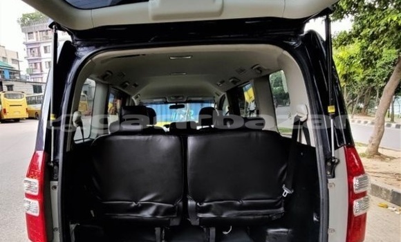 কেনা ব্যবহৃত Toyota Noah Purple গাড়ী মধ্যে ঢাকা মধ্যে Dhaka কেনা ব্যবহৃত Toyota Noah Purple গাড়ী মধ্যে ঢাকা মধ্যে Dhaka