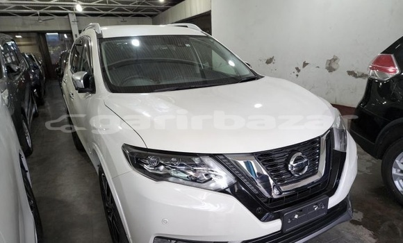 কেনা আমদানি Nissan X-Trail Mode Premier White গাড়ী মধ্যে ঢাকা মধ্যে Dhaka কেনা আমদানি Nissan X-Trail Mode Premier White গাড়ী মধ্যে ঢাকা মধ্যে Dhaka