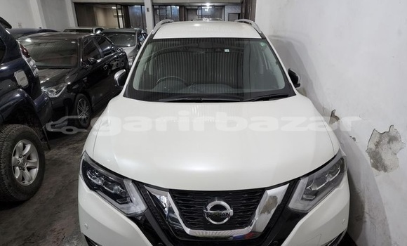 কেনা আমদানি Nissan X-Trail Mode Premier White গাড়ী মধ্যে ঢাকা মধ্যে Dhaka কেনা আমদানি Nissan X-Trail Mode Premier White গাড়ী মধ্যে ঢাকা মধ্যে Dhaka
