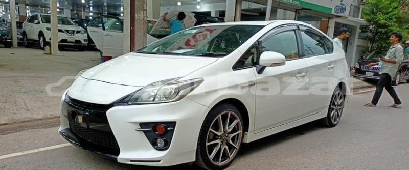 Big with watermark toyota prius dhaka dhaka 5696