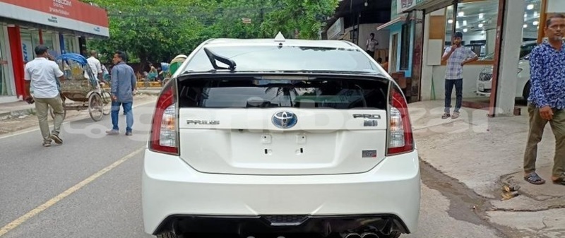 Big with watermark toyota prius dhaka dhaka 5696