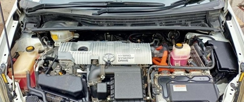 Big with watermark toyota prius dhaka dhaka 5696