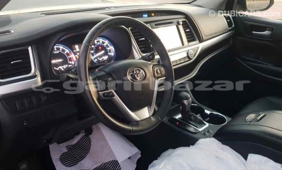Buy Import 2015 Toyota Highlander in Import - Dubai, Bandarban Buy Import 2015 Toyota Highlander in Import - Dubai, Bandarban