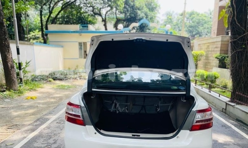 Big with watermark toyota premio dhaka dhaka 5761