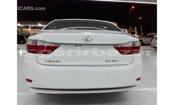 Buy Import 2014 Lexus ES in Import - Dubai, Bandarban Buy Import 2014 Lexus ES in Import - Dubai, Bandarban