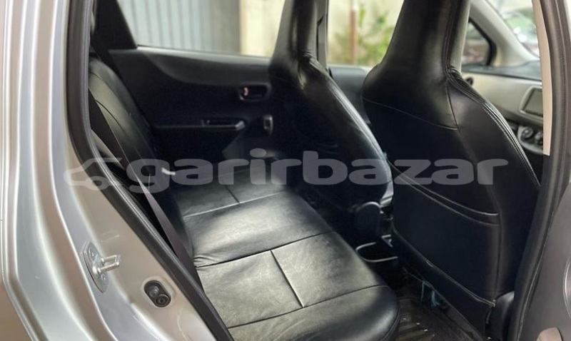 Big with watermark toyota vitz dhaka dhaka 5854
