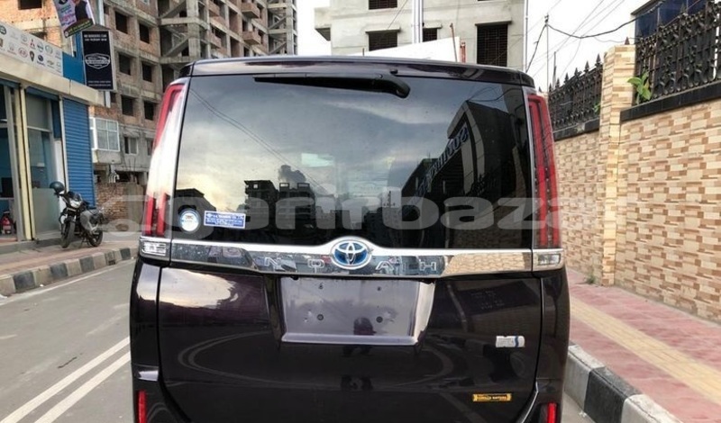 Big with watermark toyota noah dhaka dhaka 5856