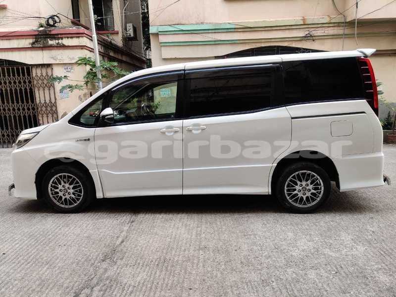 Big with watermark toyota noah dhaka dhaka 5914