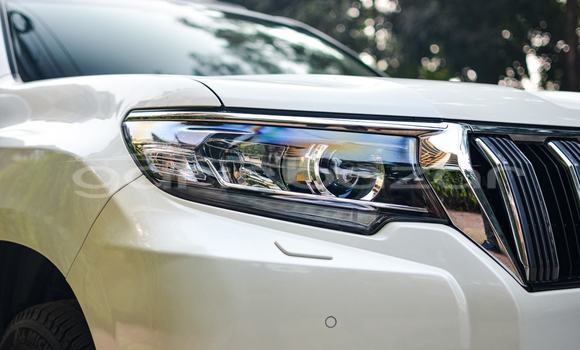 Buy Used 2018 Toyota Land Cruiser Prado in Dhaka, Dhaka Buy Used 2018 Toyota Land Cruiser Prado in Dhaka, Dhaka