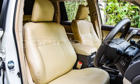 Buy Used 2018 Toyota Land Cruiser Prado in Dhaka, Dhaka Buy Used 2018 Toyota Land Cruiser Prado in Dhaka, Dhaka