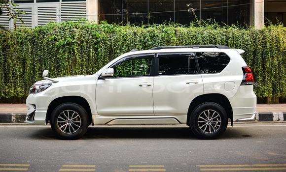 Buy Used 2018 Toyota Land Cruiser Prado in Dhaka, Dhaka Buy Used 2018 Toyota Land Cruiser Prado in Dhaka, Dhaka