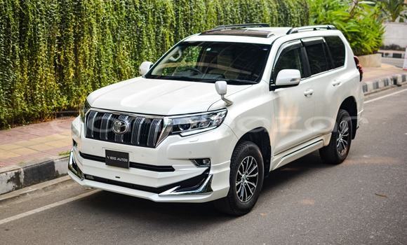 Buy Used 2018 Toyota Land Cruiser Prado in Dhaka, Dhaka Buy Used 2018 Toyota Land Cruiser Prado in Dhaka, Dhaka