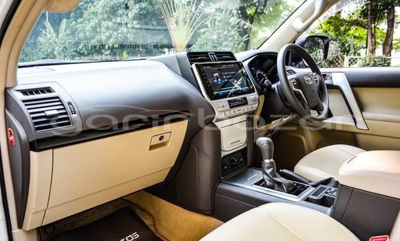 Buy Used 2018 Toyota Land Cruiser Prado in Dhaka, Dhaka Buy Used 2018 Toyota Land Cruiser Prado in Dhaka, Dhaka
