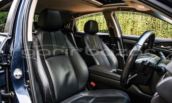 Buy Used 2017 Honda Civic in Dhaka, Dhaka Buy Used 2017 Honda Civic in Dhaka, Dhaka