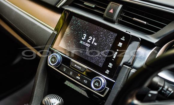 Buy Used 2017 Honda Civic in Dhaka, Dhaka Buy Used 2017 Honda Civic in Dhaka, Dhaka