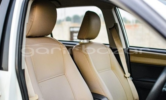 কেনা ব্যবহৃত Toyota Axio White গাড়ী মধ্যে ঢাকা মধ্যে Dhaka কেনা ব্যবহৃত Toyota Axio White গাড়ী মধ্যে ঢাকা মধ্যে Dhaka