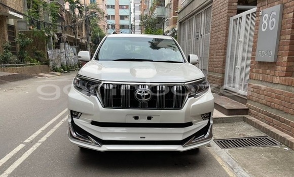 Buy Import 2014 Toyota Land Cruiser Prado in Dhaka, Dhaka Buy Import 2014 Toyota Land Cruiser Prado in Dhaka, Dhaka