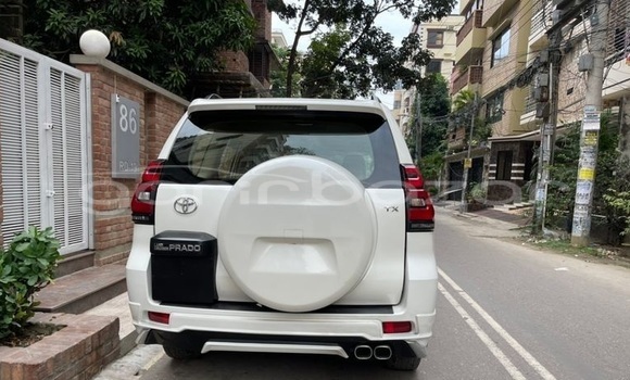 Buy Import 2014 Toyota Land Cruiser Prado in Dhaka, Dhaka Buy Import 2014 Toyota Land Cruiser Prado in Dhaka, Dhaka