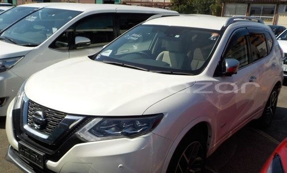 Buy Import 2017 Nissan X-Trail in Dhaka, Dhaka Buy Import 2017 Nissan X-Trail in Dhaka, Dhaka