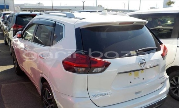 Buy Import 2017 Nissan X-Trail in Dhaka, Dhaka Buy Import 2017 Nissan X-Trail in Dhaka, Dhaka