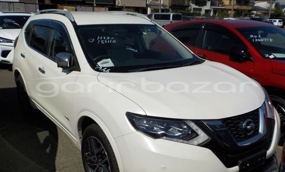 Buy Import 2017 Nissan X-Trail in Dhaka, Dhaka Buy Import 2017 Nissan X-Trail in Dhaka, Dhaka