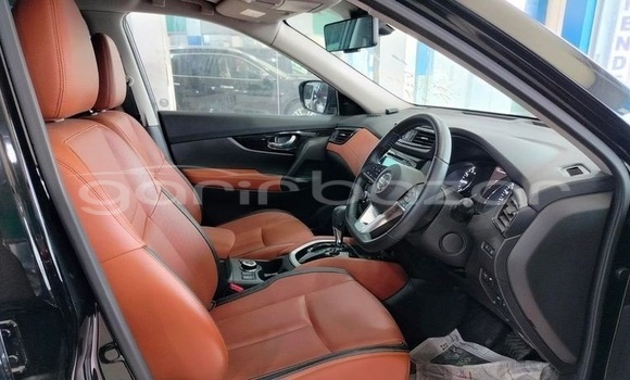 Buy Import 2020 Nissan X-Trail in Dhaka, Dhaka Buy Import 2020 Nissan X-Trail in Dhaka, Dhaka
