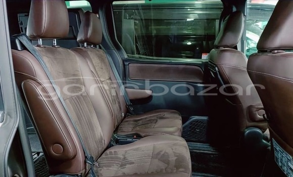 কেনা আমদানি Toyota Esquire Brown গাড়ী মধ্যে ঢাকা মধ্যে Dhaka কেনা আমদানি Toyota Esquire Brown গাড়ী মধ্যে ঢাকা মধ্যে Dhaka