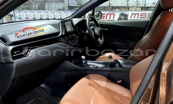 Buy Used 2017 Toyota CH-R in Dhaka, Dhaka Buy Used 2017 Toyota CH-R in Dhaka, Dhaka