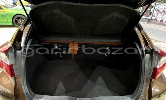 Buy Used 2017 Toyota CH-R in Dhaka, Dhaka Buy Used 2017 Toyota CH-R in Dhaka, Dhaka