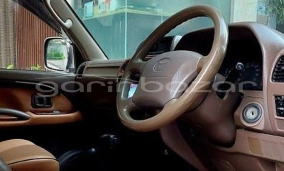 Buy Used 2002 Toyota Land Cruiser Prado in Dhaka, Dhaka Buy Used 2002 Toyota Land Cruiser Prado in Dhaka, Dhaka
